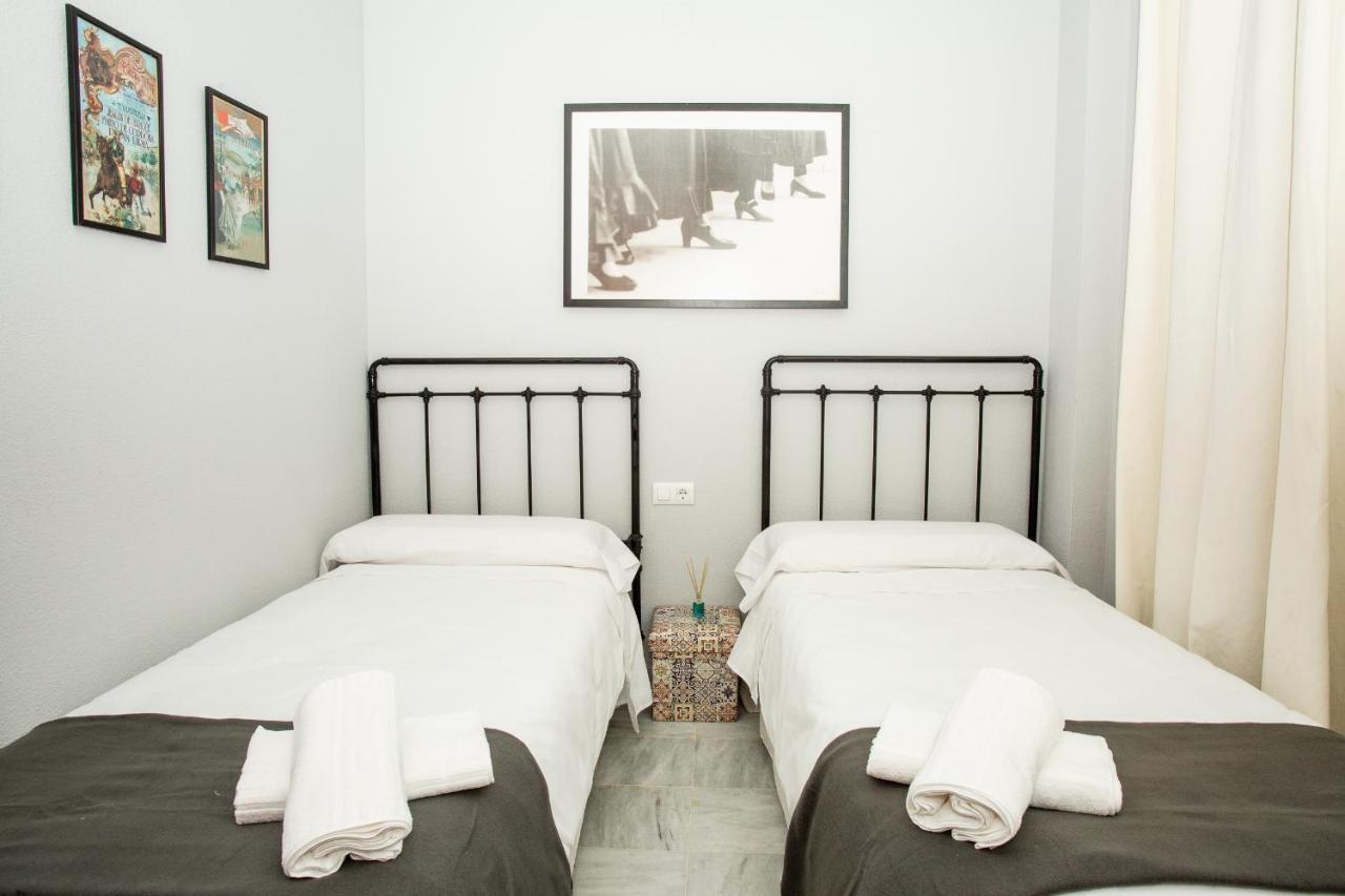Wish Suite Torres De Sevilla Exterior foto